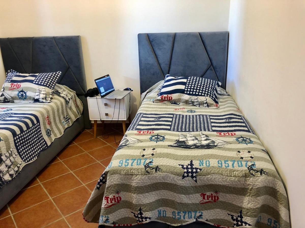 Brand New Beautiful Vacation House - Family Only Cabo Negro Buitenkant foto